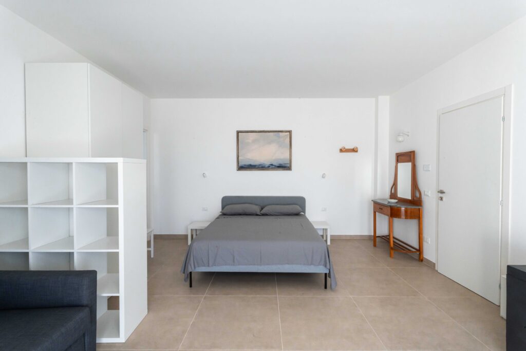 Villa Magliese giardino PISCINA GESTRUEMIA PRATO ARANCI VASI PIETRA salento vacanze vacations italy italia puglia pool garden maglie vacation house bedroom
