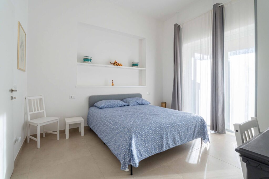 Villa Magliese giardino PISCINA GESTRUEMIA PRATO ARANCI VASI PIETRA salento vacanze vacations italy italia puglia pool garden maglie vacation house bedroom